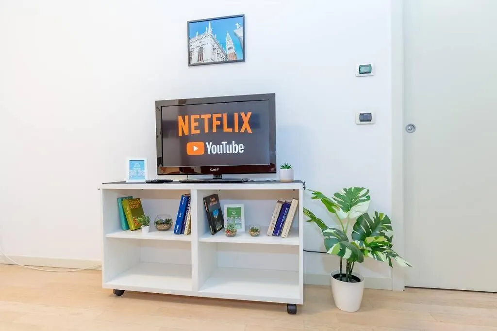 10 Min From Venice Free Garage Lovely Flat メストレ 0*,  イタリア