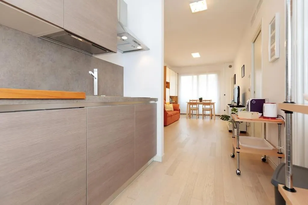 10 Min From Venice Free Garage Lovely Flat Mestre Lägenhet